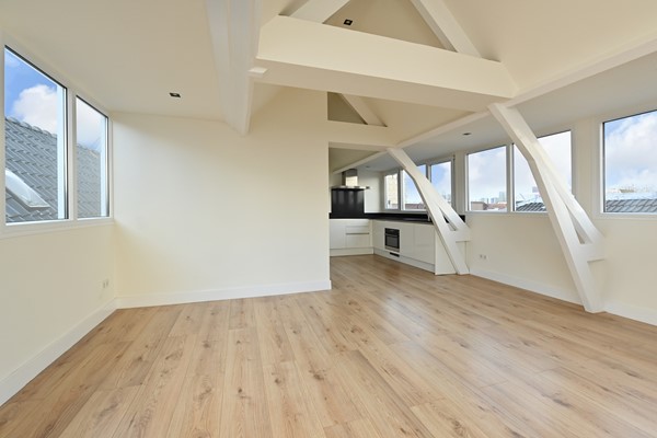Medium property photo - Oostzeedijk Beneden 29A03, 3062 VK Rotterdam